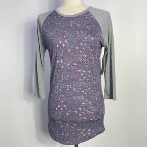 Lularoe Randy T Shirt Raglan Mid Length Sleeves Faded Triangles Gray XS NEW